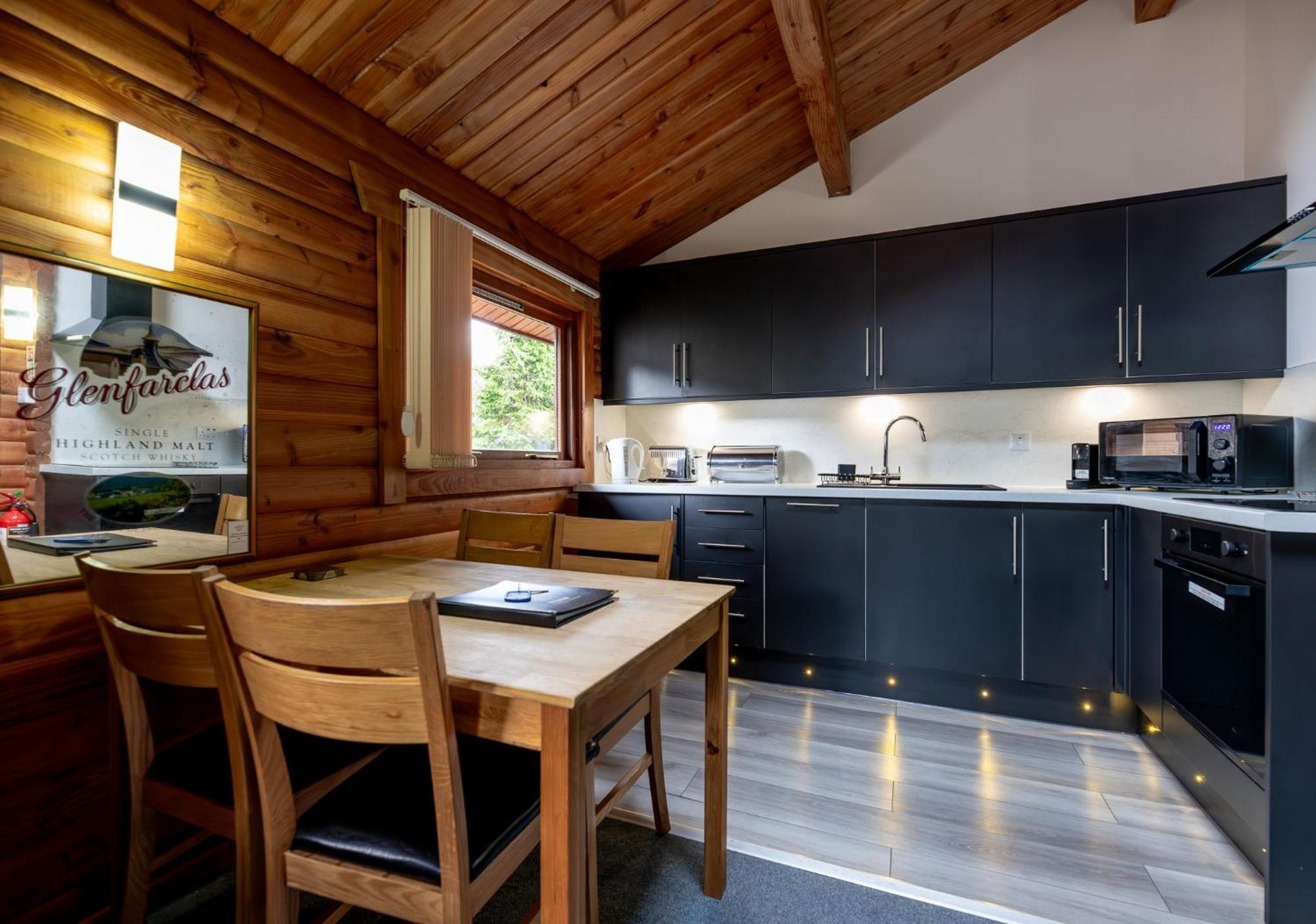 Loch Insh Chalets Ltd Kincraig Εξωτερικό φωτογραφία